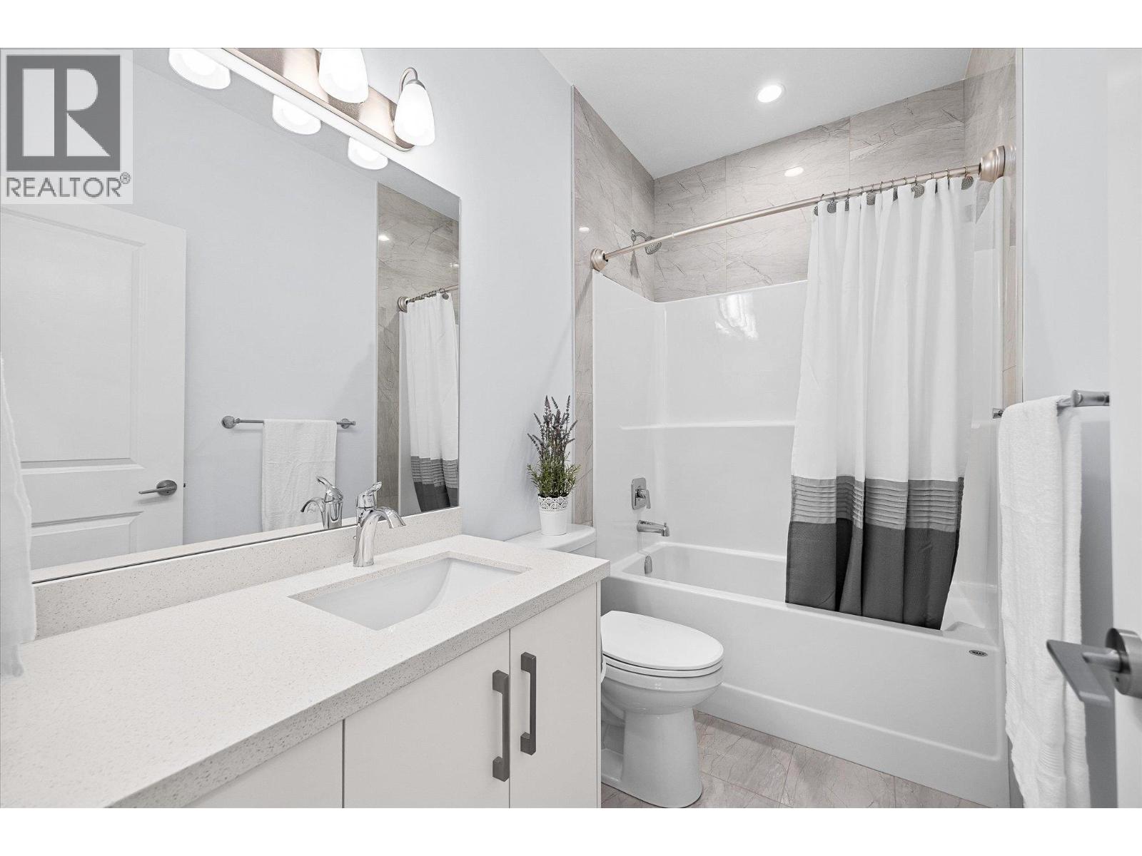 6028 Gerrie Road, Peachland