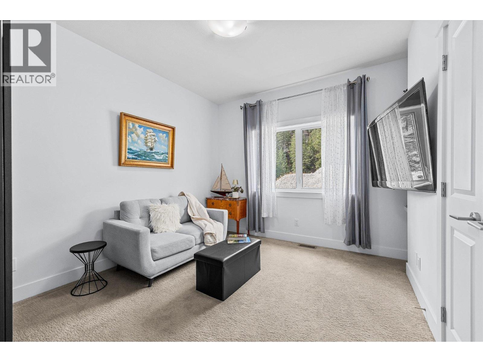 6028 Gerrie Road, Peachland