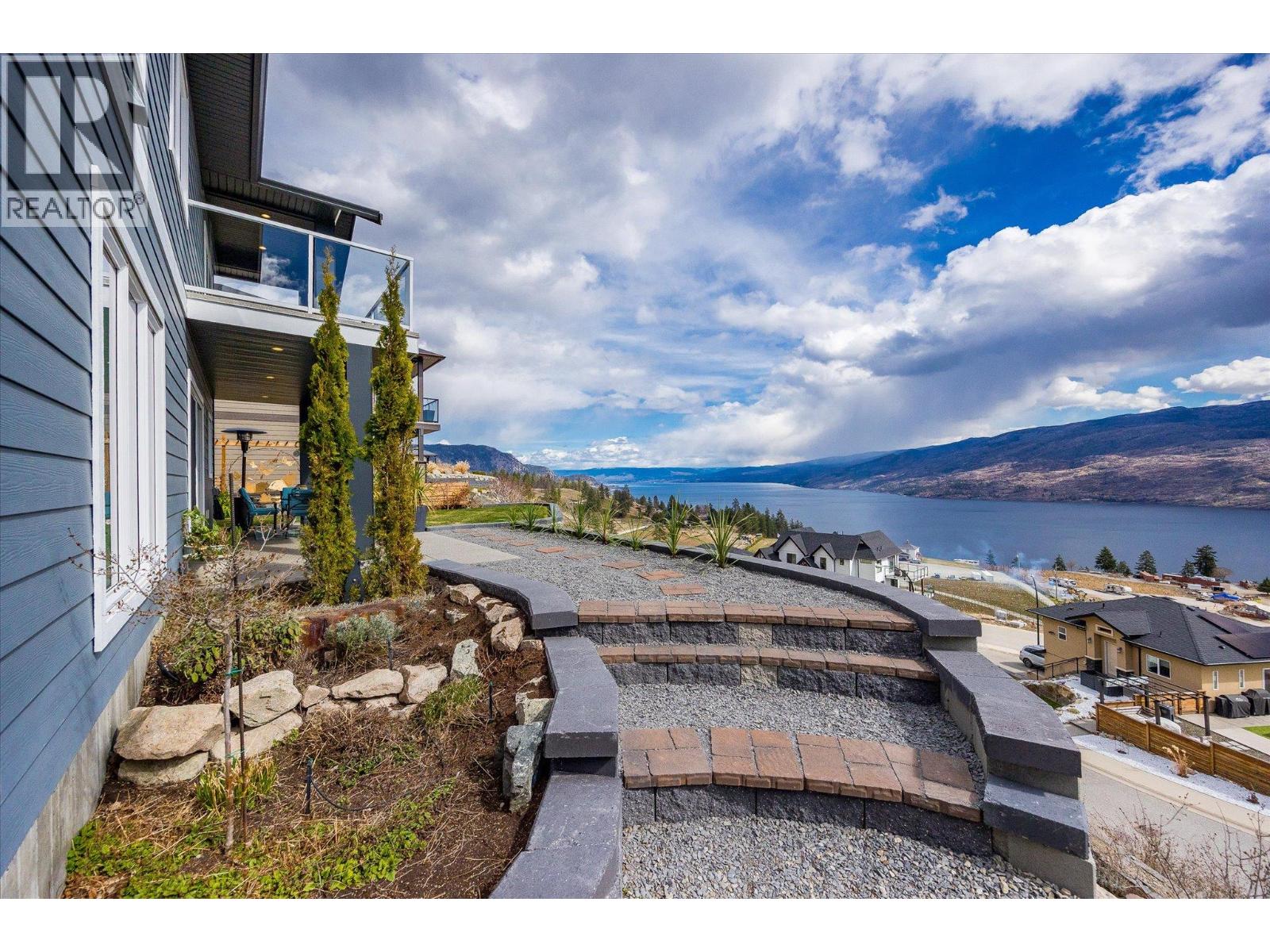 6028 Gerrie Road, Peachland