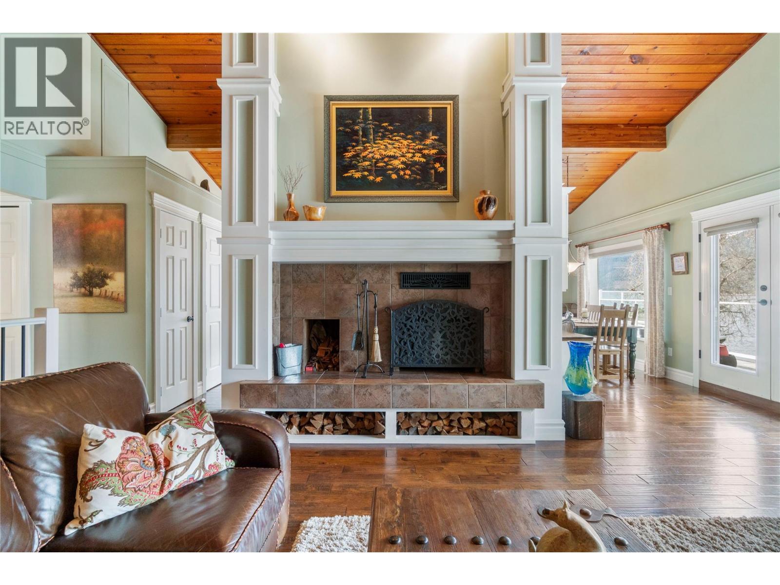  82 Montcalm Crescent, Sicamous