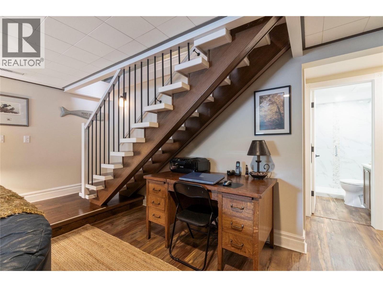  82 Montcalm Crescent, Sicamous