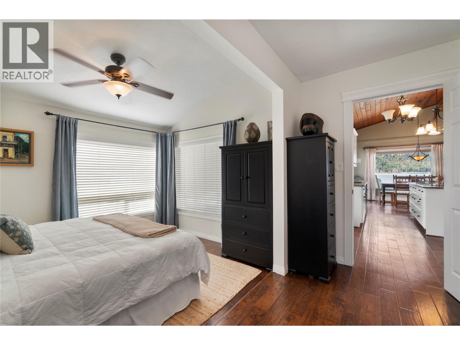  82 Montcalm Crescent, Sicamous