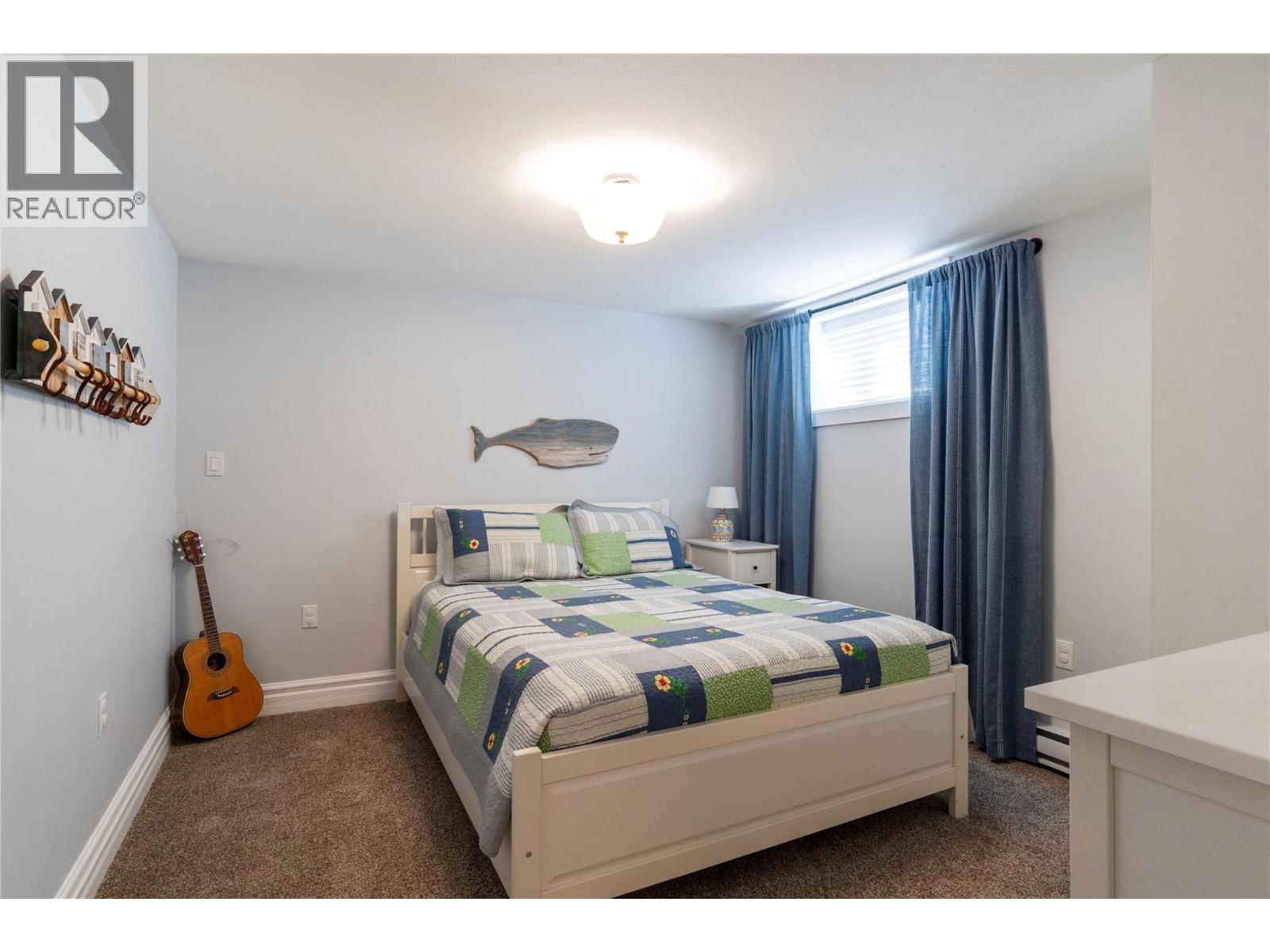  82 Montcalm Crescent, Sicamous