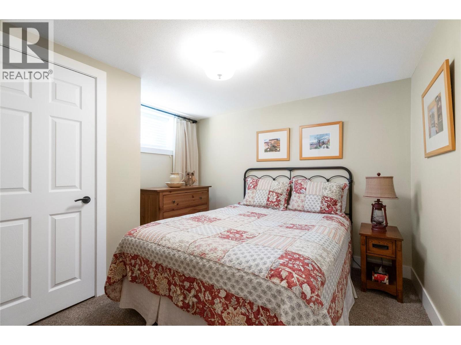  82 Montcalm Crescent, Sicamous