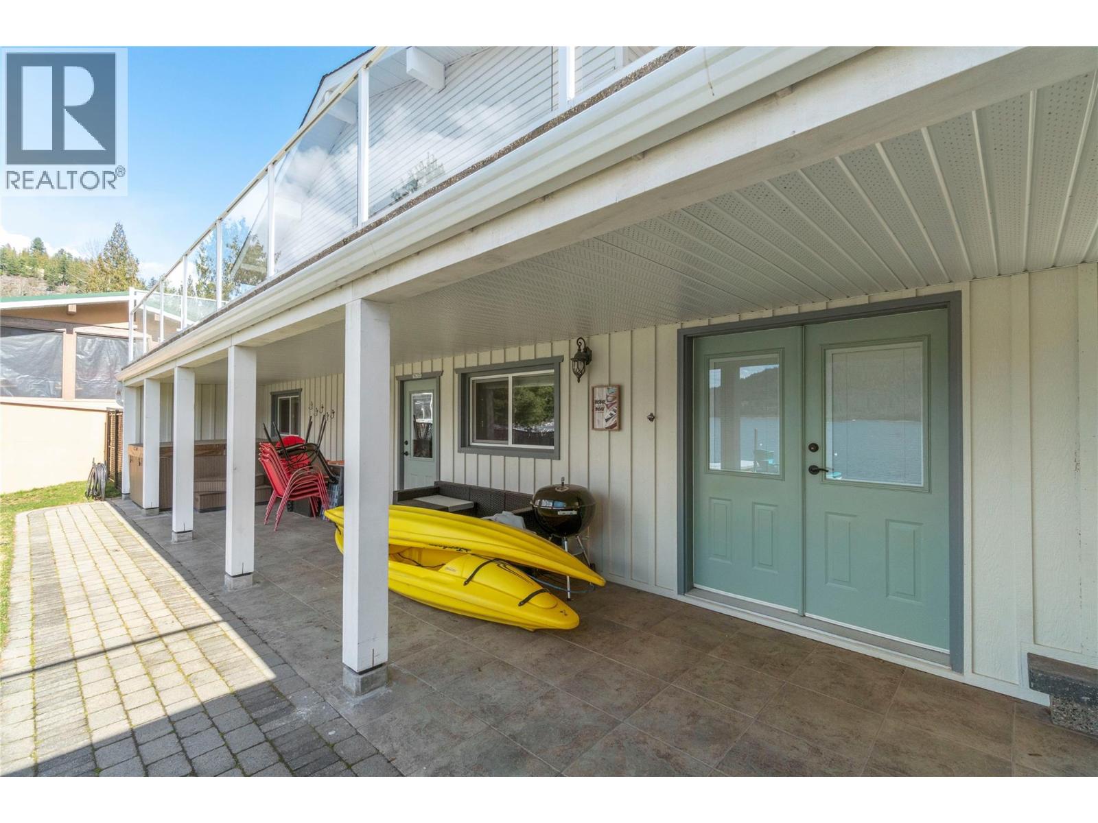  82 Montcalm Crescent, Sicamous