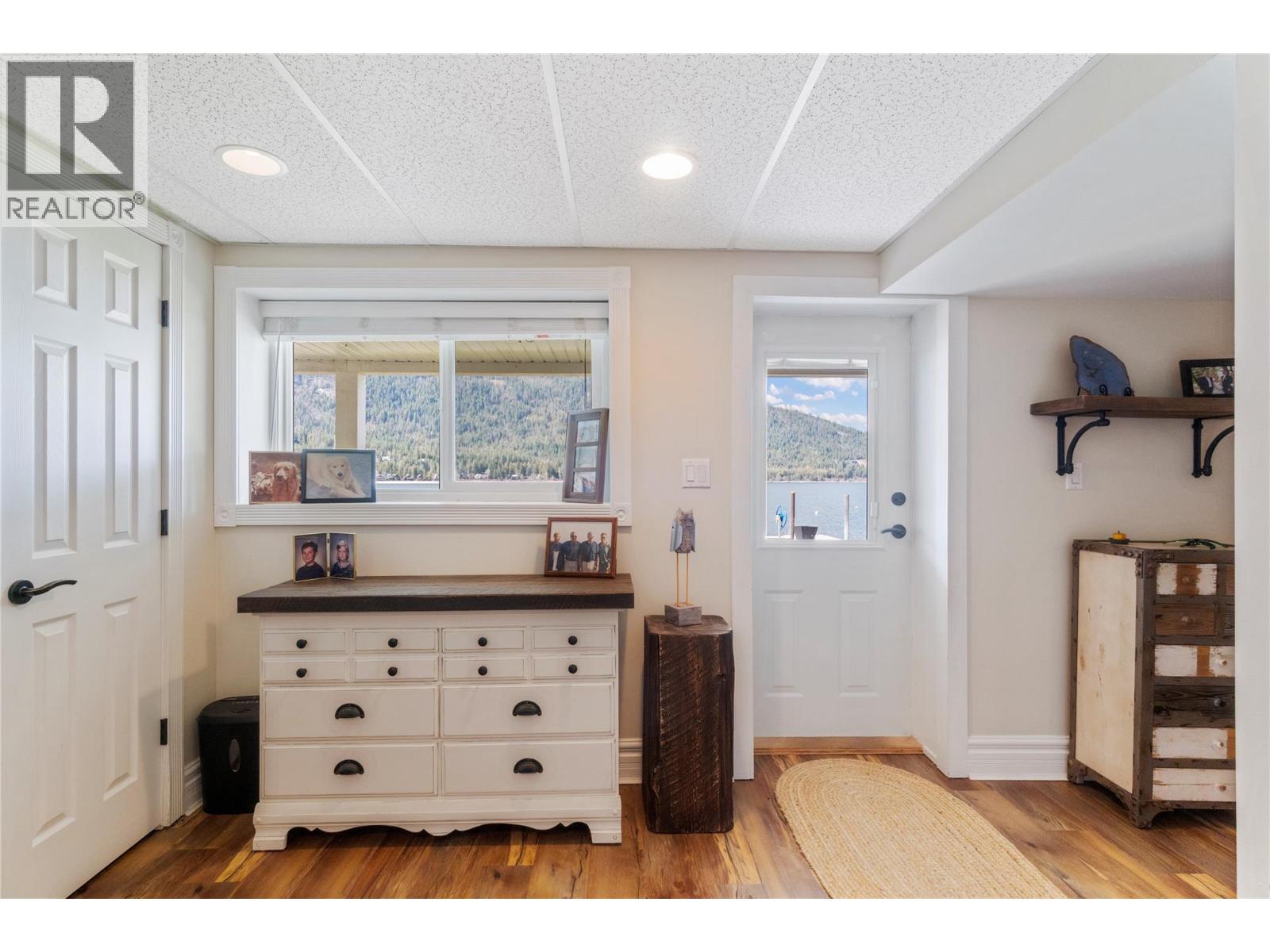  82 Montcalm Crescent, Sicamous