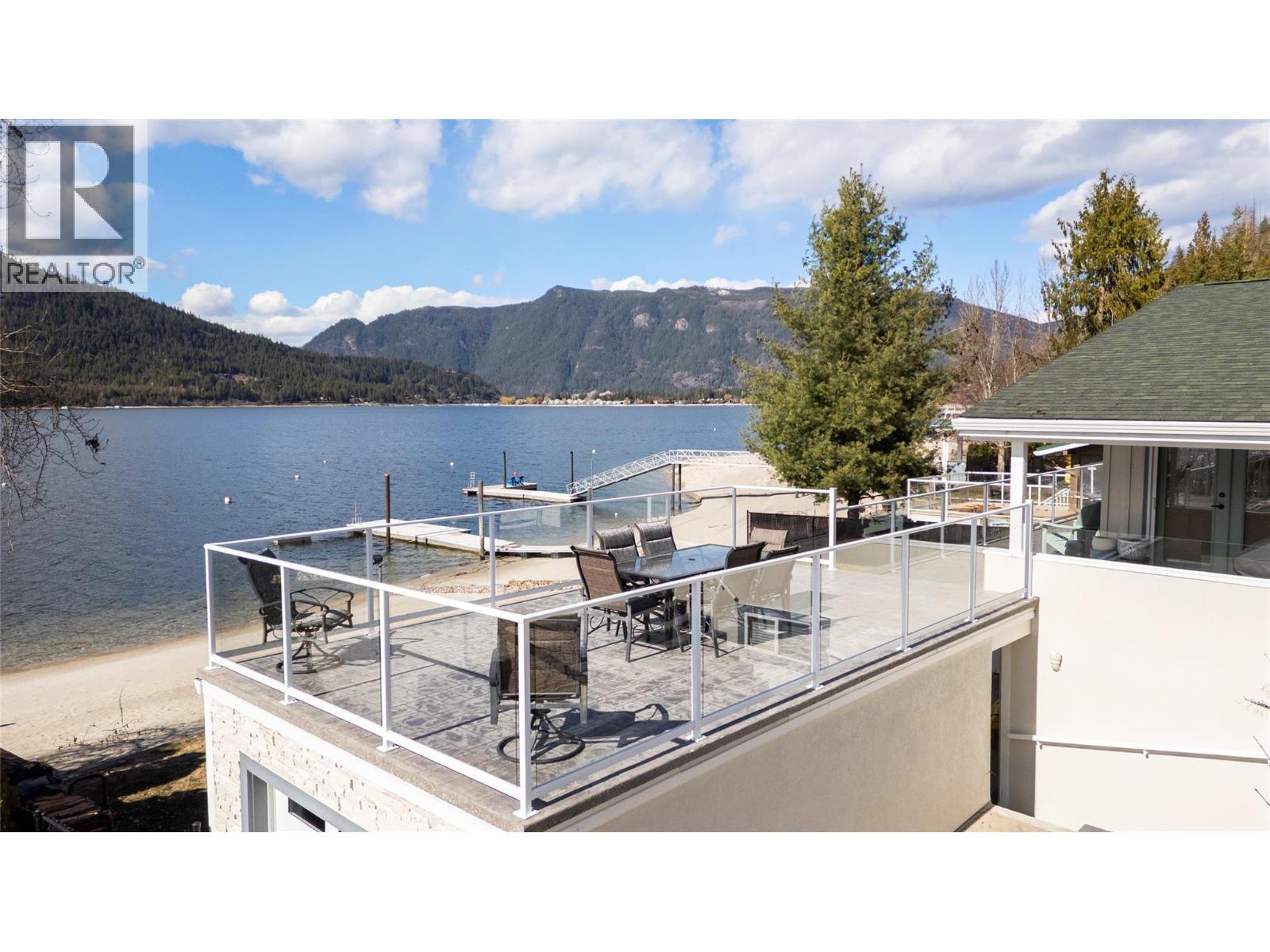  82 Montcalm Crescent, Sicamous