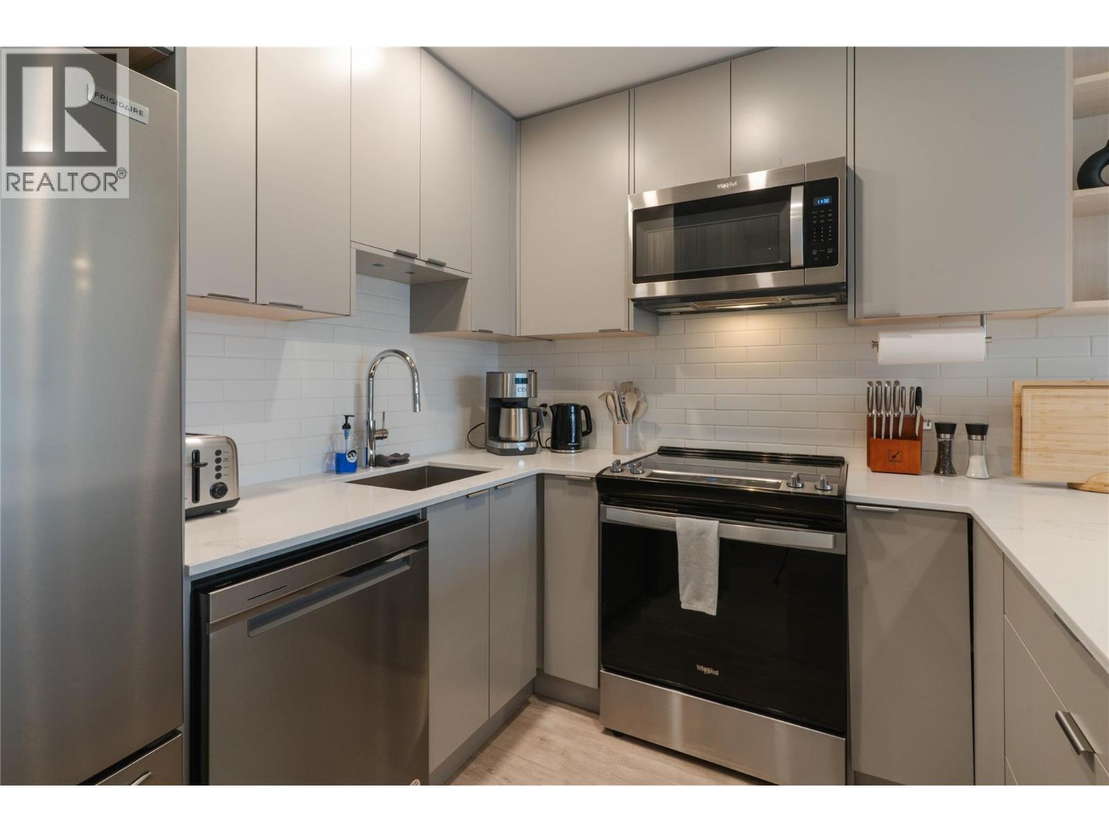 #1401 1701 COURSIER AVENUE - 7