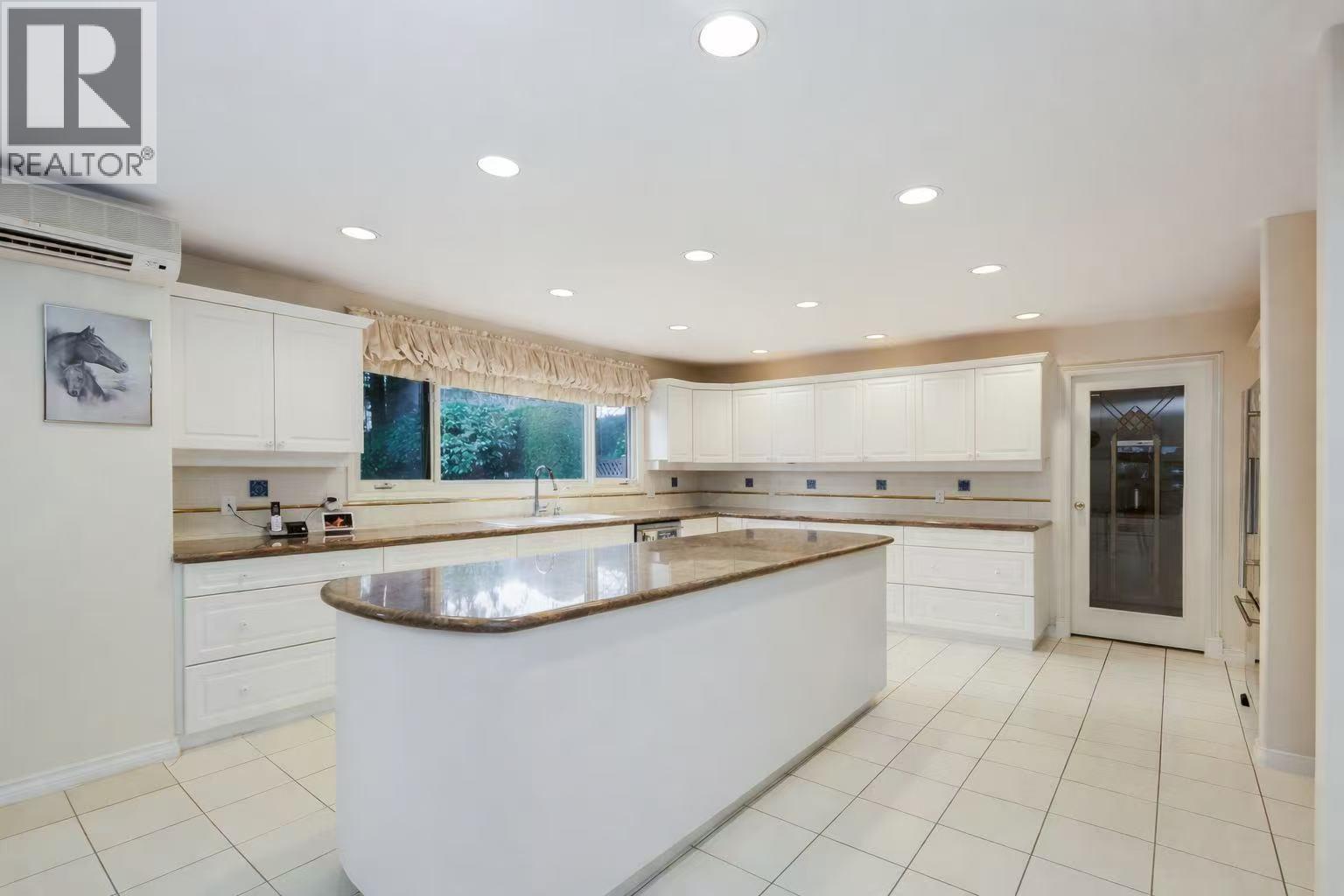 8831 FOSTER Road, Richmond