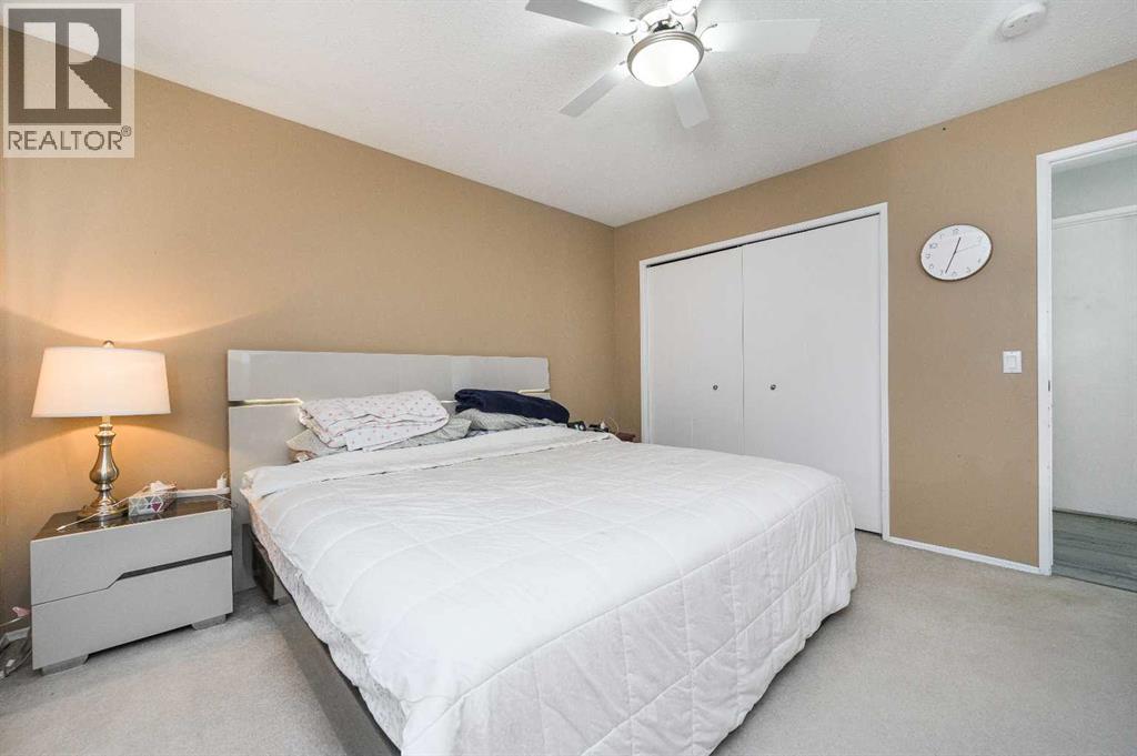 Single Family House for Sale in  Rundlelawn Way NE Rundle Calgary 