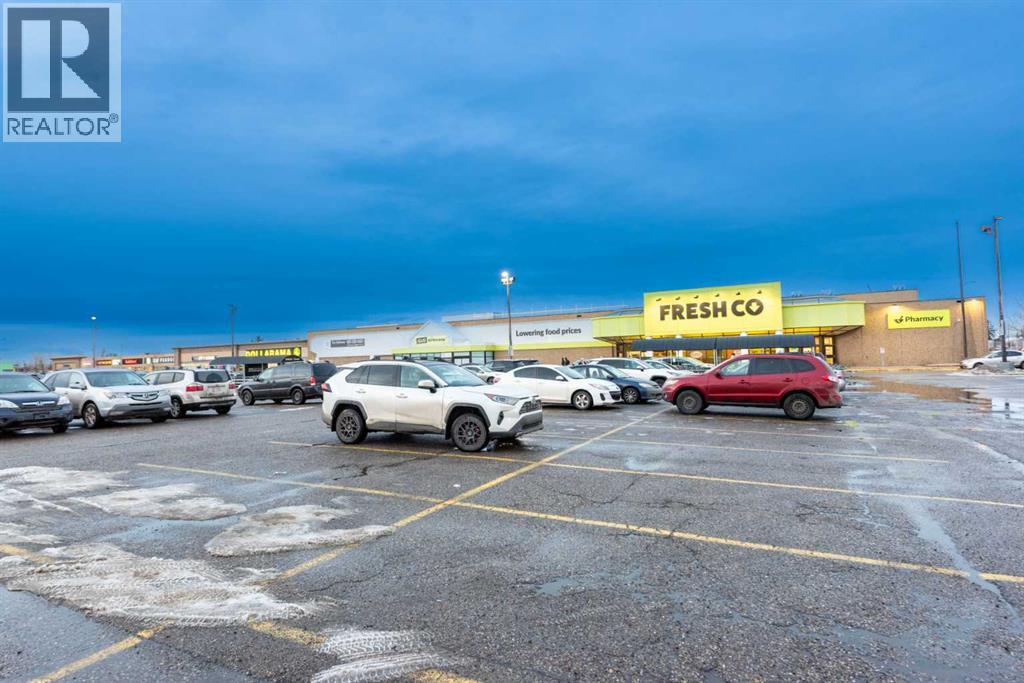 Single Family House for Sale in  Rundlelawn Way NE Rundle Calgary 