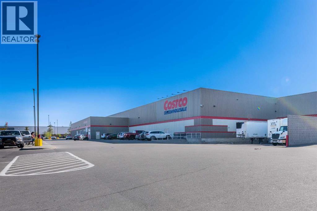 Single Family House for Sale in  Rundlelawn Way NE Rundle Calgary 