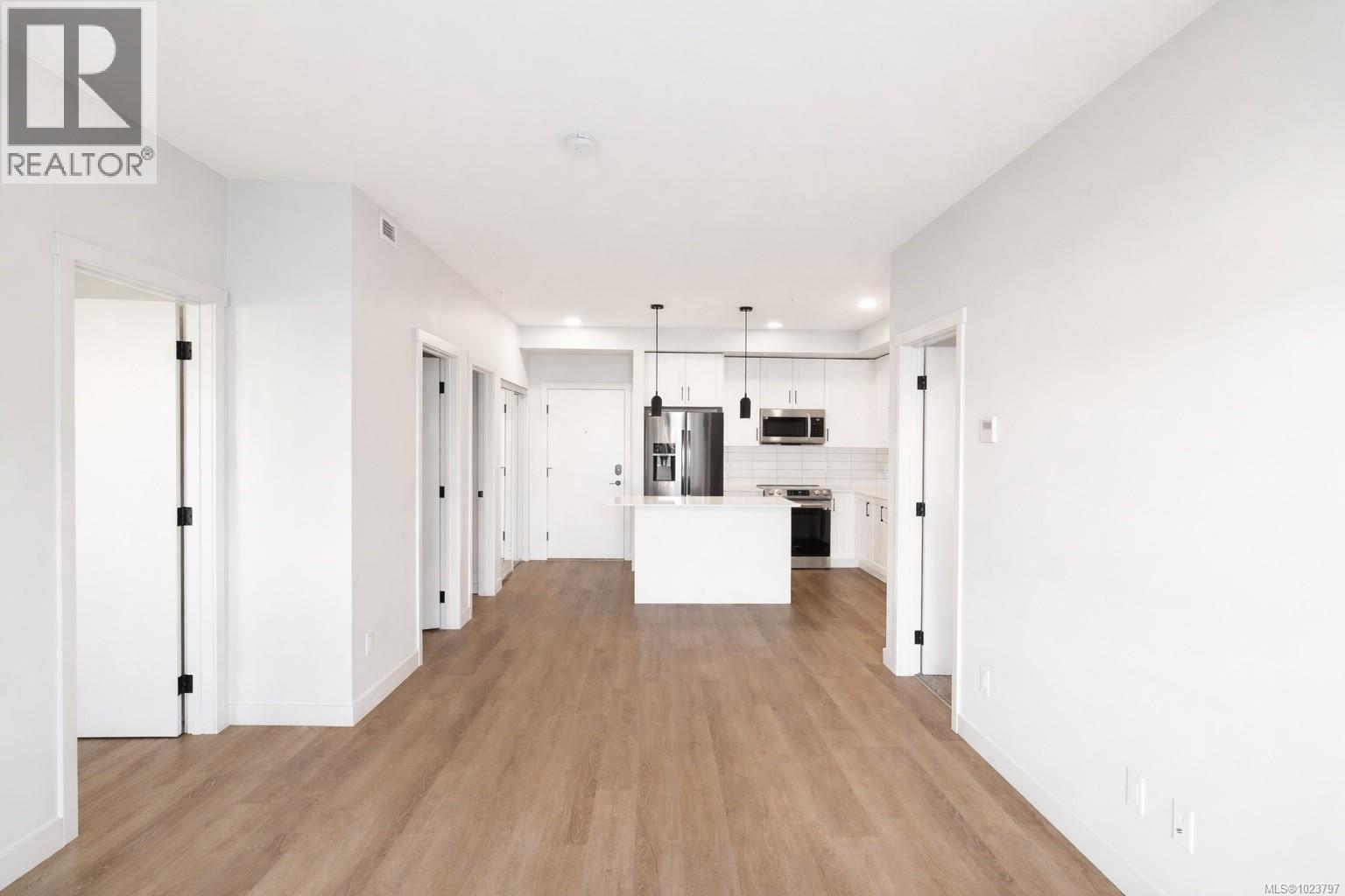 408 2469 Gateway Road, Langford