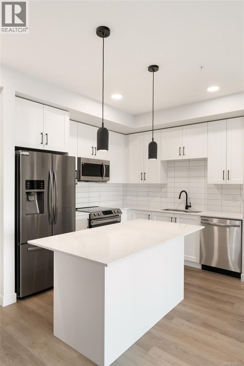 408 2469 Gateway Road, Langford