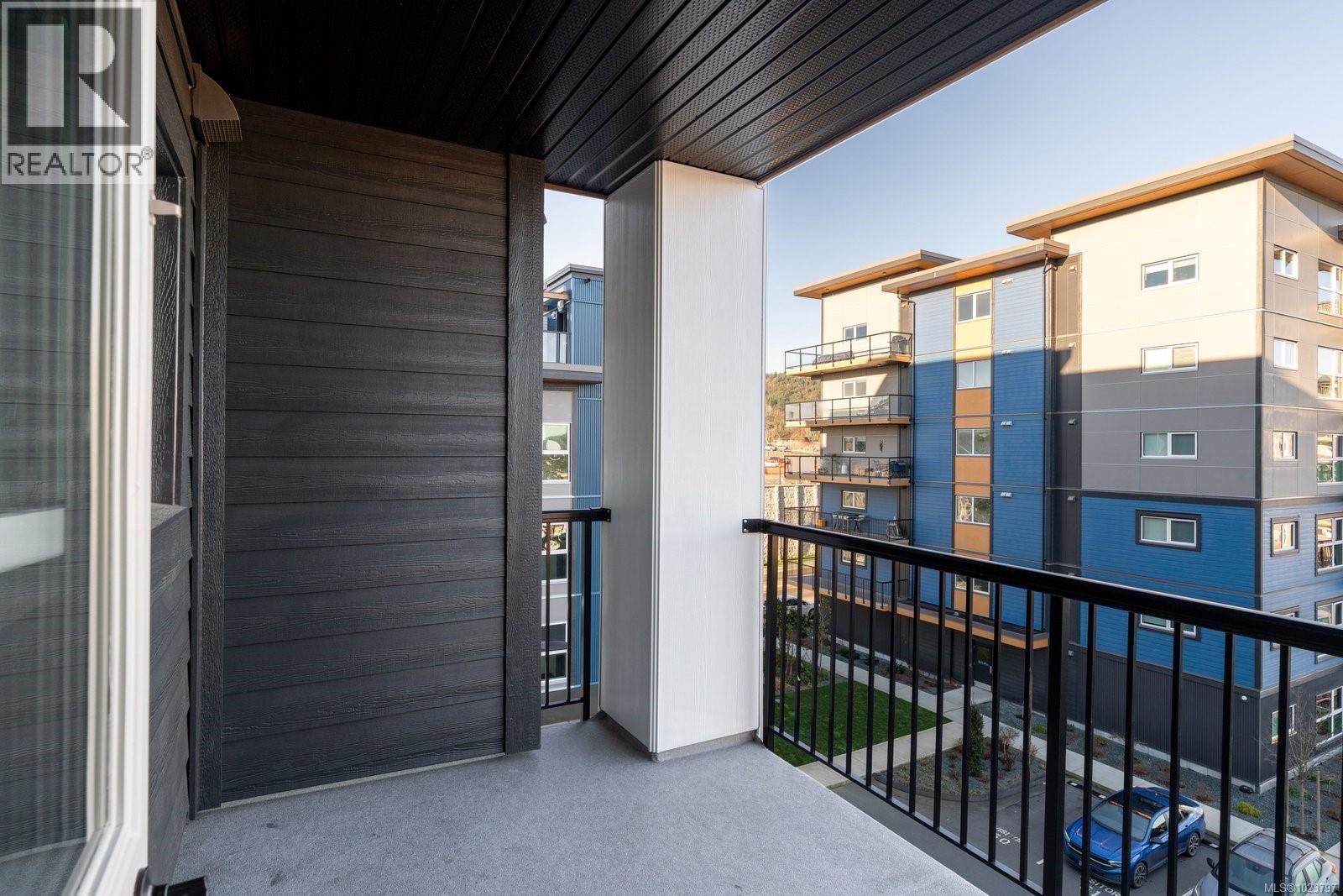 408 2469 Gateway Road, Langford