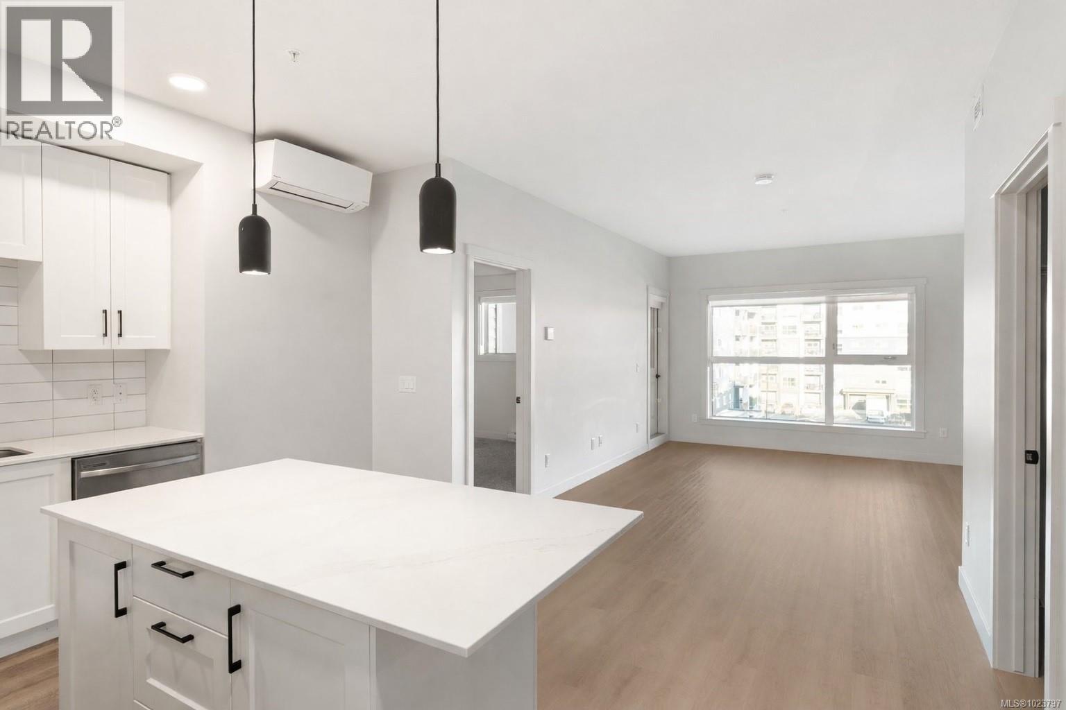 408 2469 Gateway Road, Langford