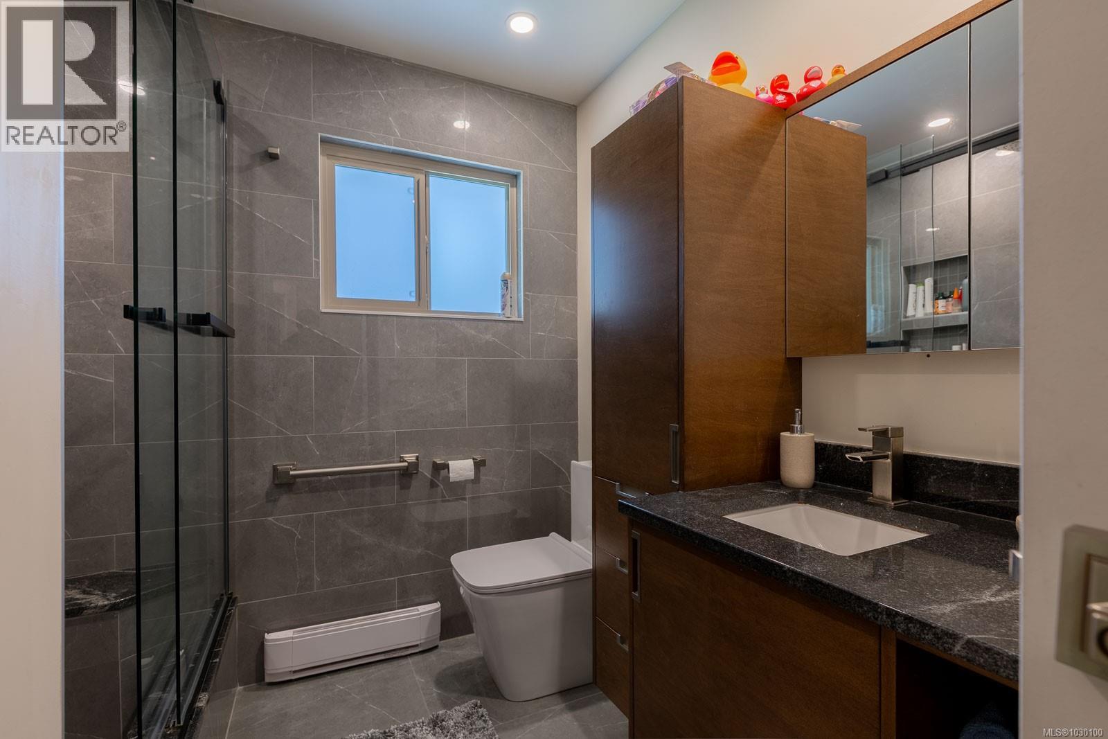 5224 SHERBOURNE DR - 30