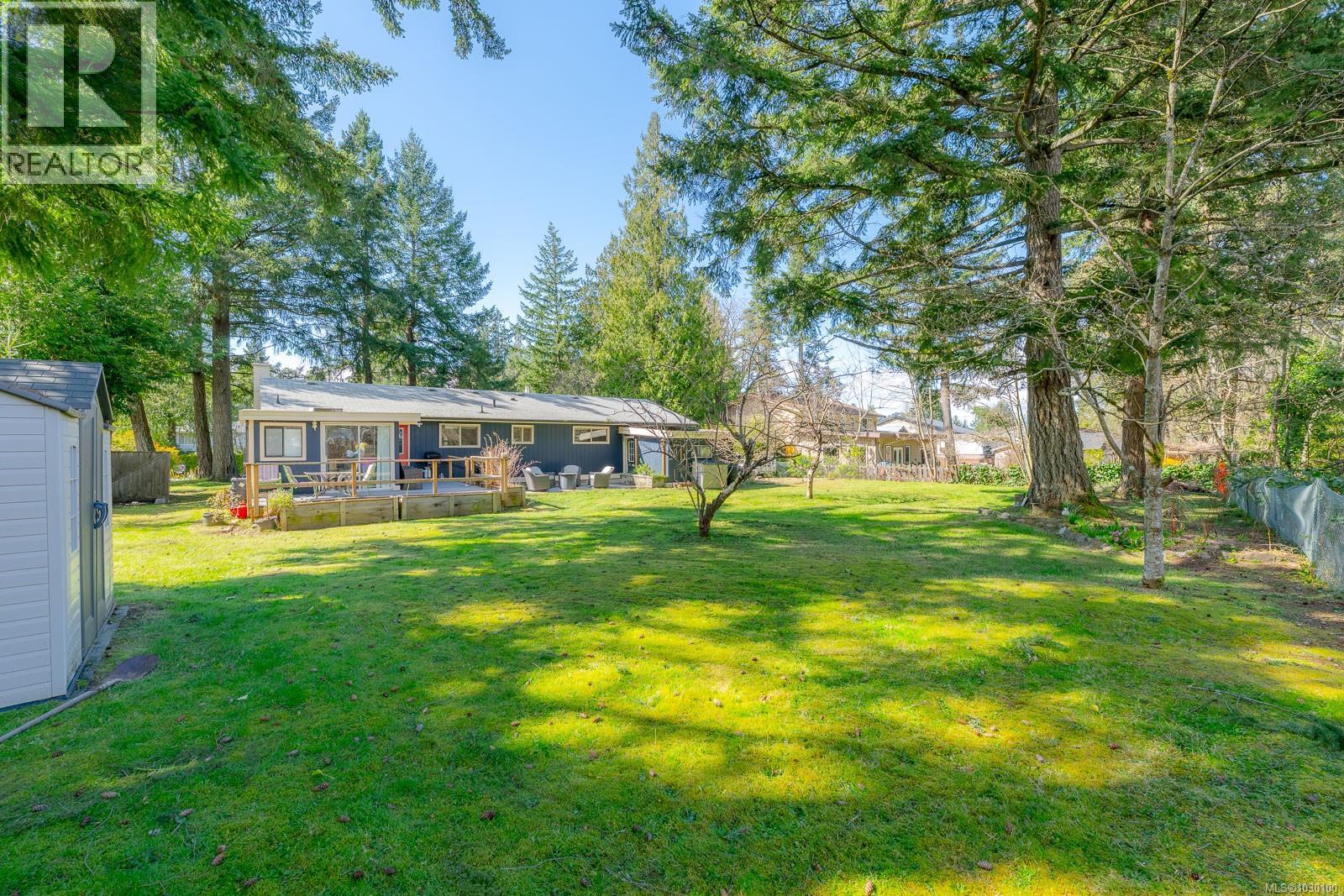 5224 SHERBOURNE DR - 12