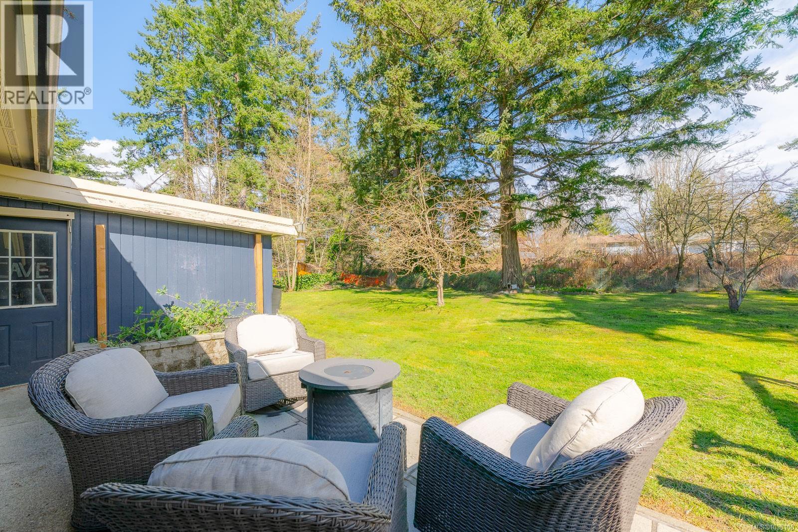 5224 SHERBOURNE DR - 18