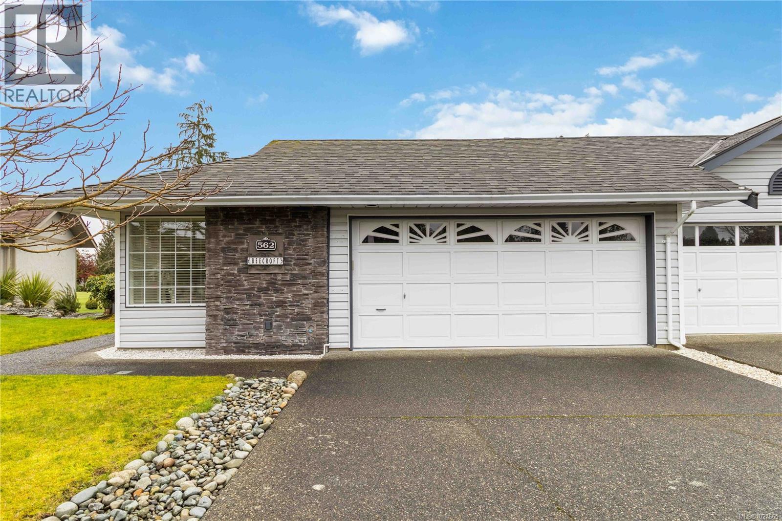  562 Fairways Place, Cobble Hill