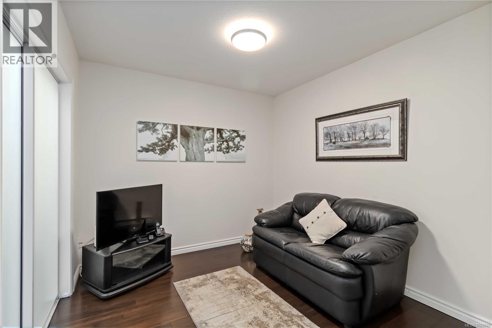  562 Fairways Place, Cobble Hill