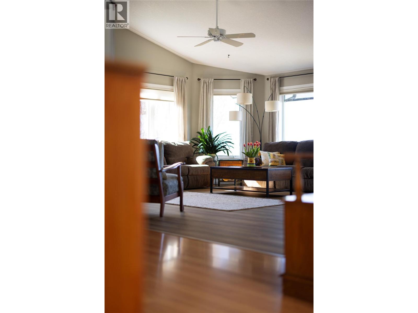 815 GALIANO ROAD - 16