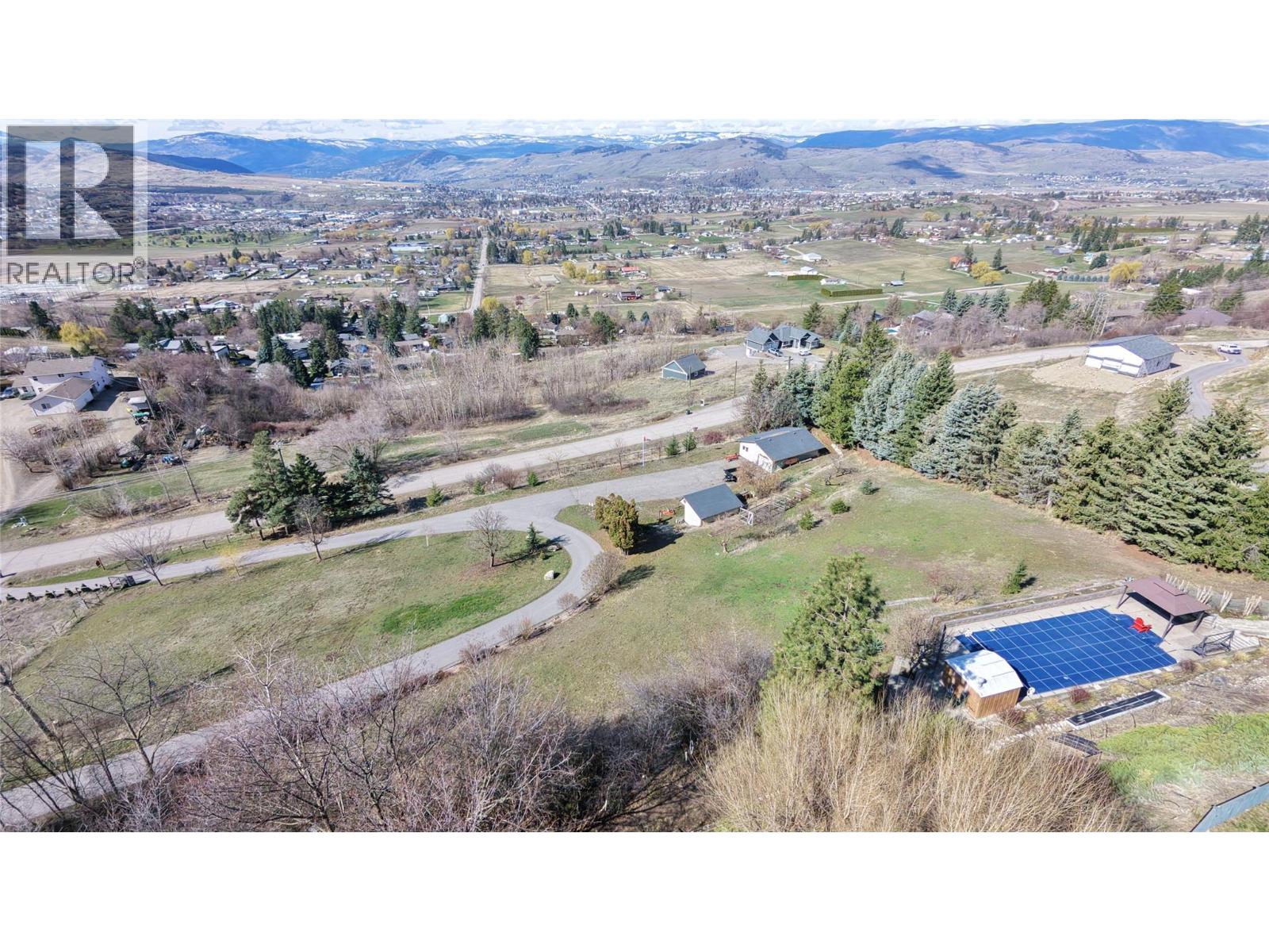 815 GALIANO ROAD - 65