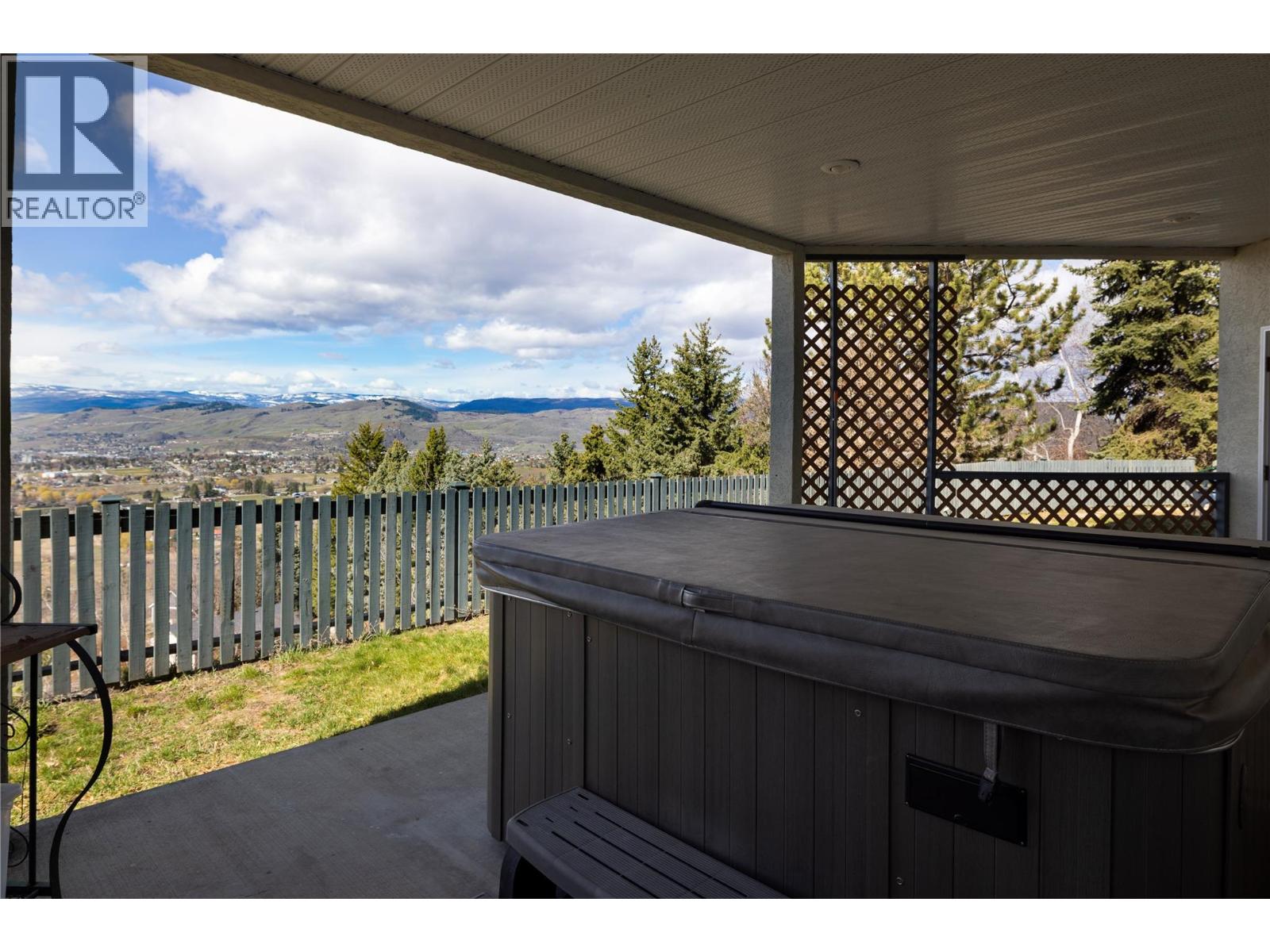 815 GALIANO ROAD - 38