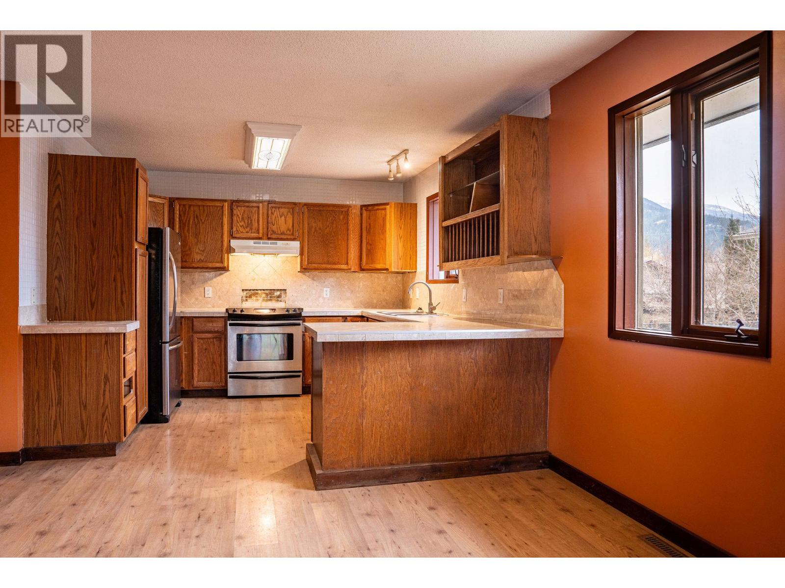 1616 Dogwood Drive, Revelstoke