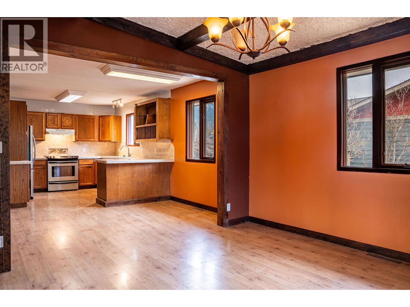1616 Dogwood Drive, Revelstoke