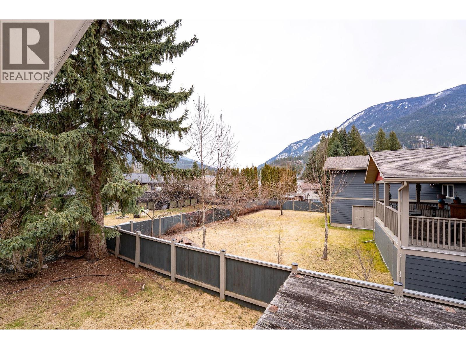 1616 Dogwood Drive, Revelstoke