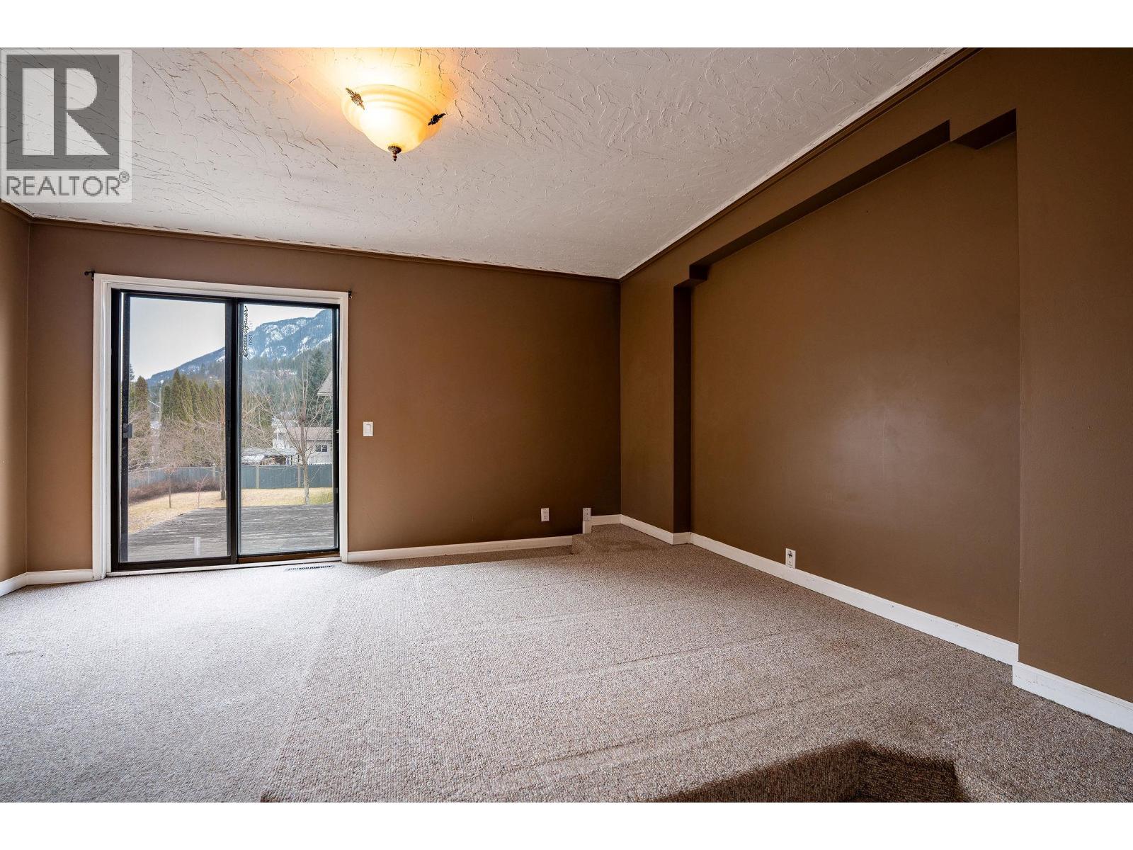 1616 Dogwood Drive, Revelstoke