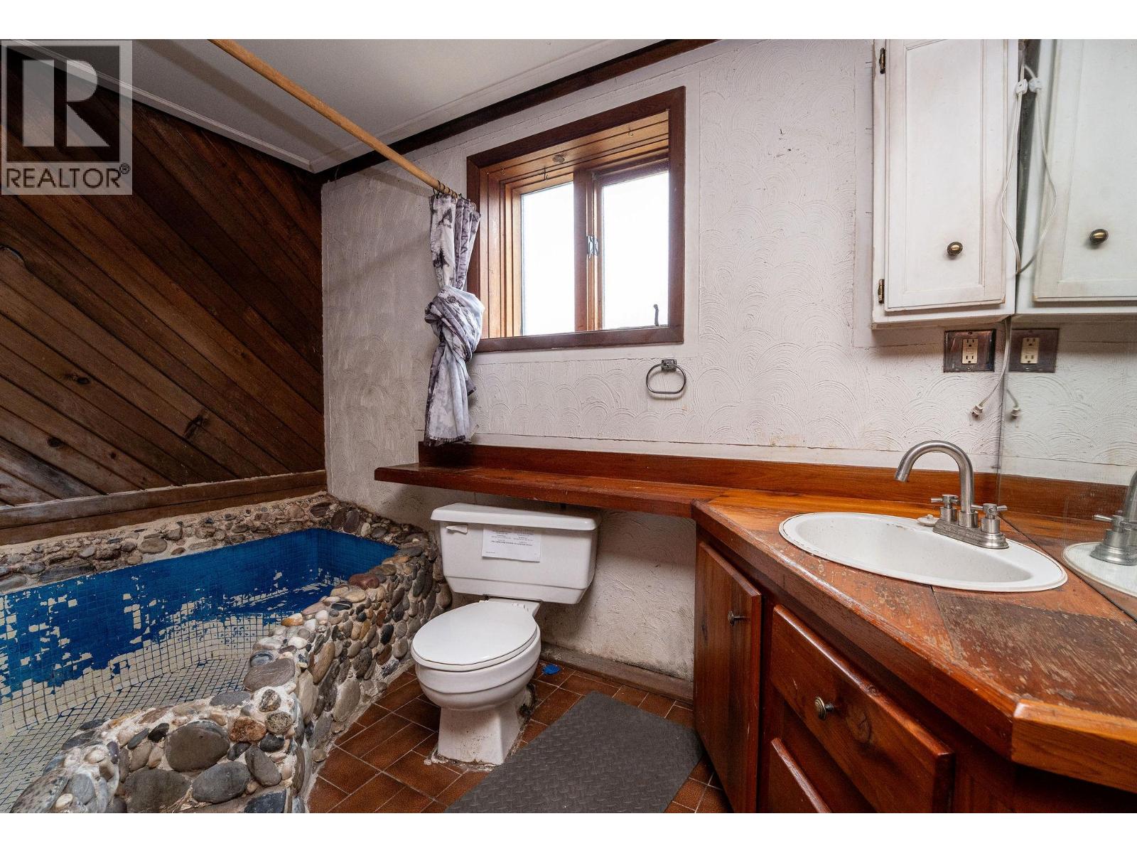 1616 Dogwood Drive, Revelstoke