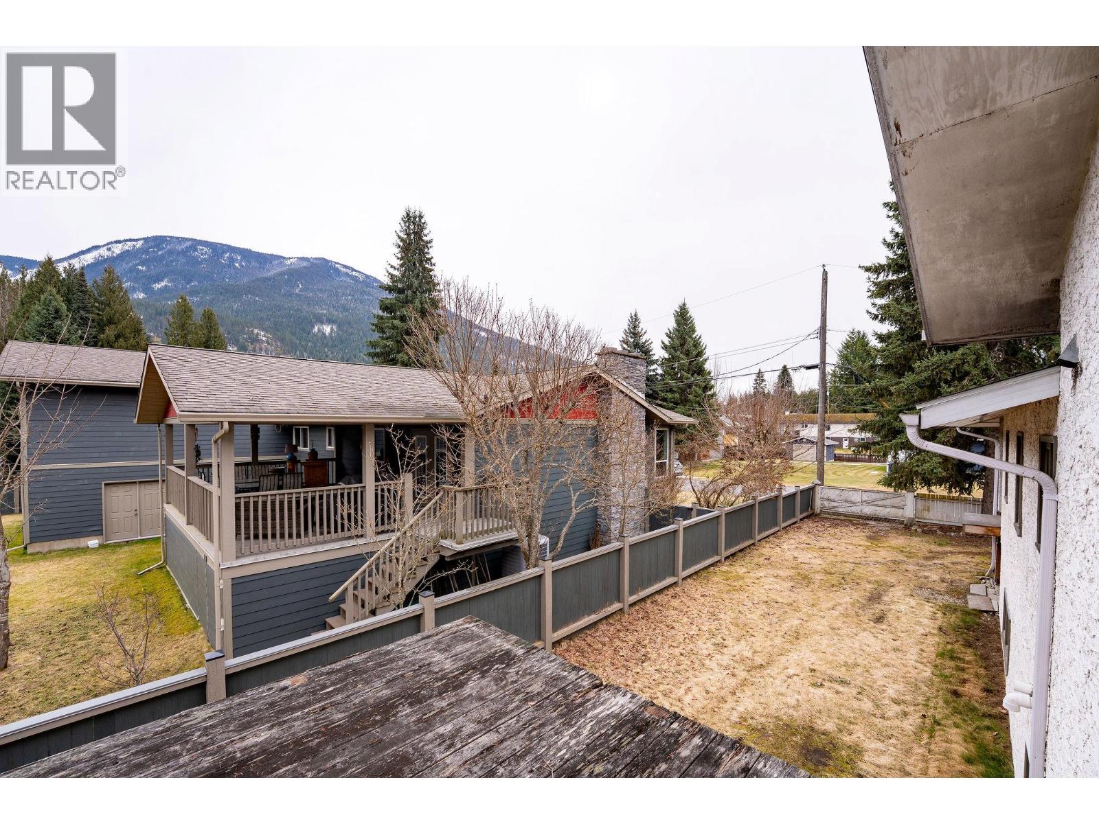 1616 Dogwood Drive, Revelstoke
