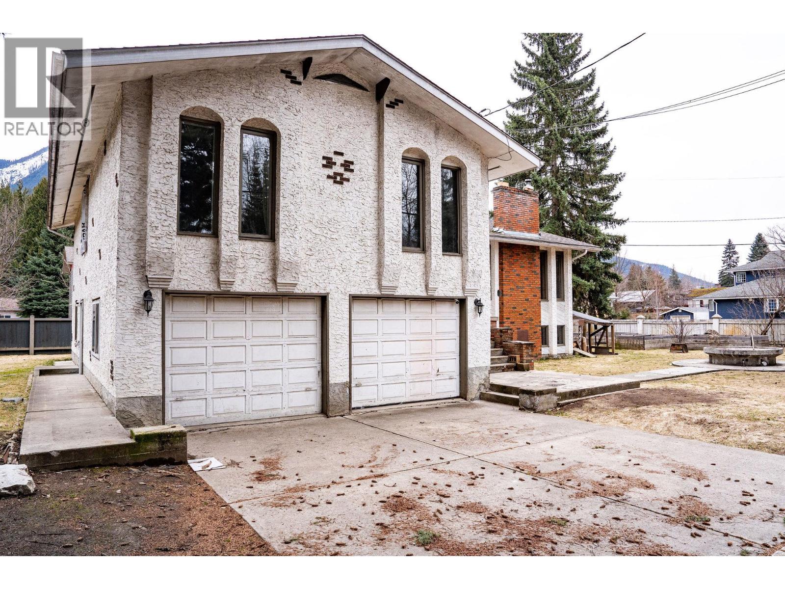 1616 Dogwood Drive, Revelstoke