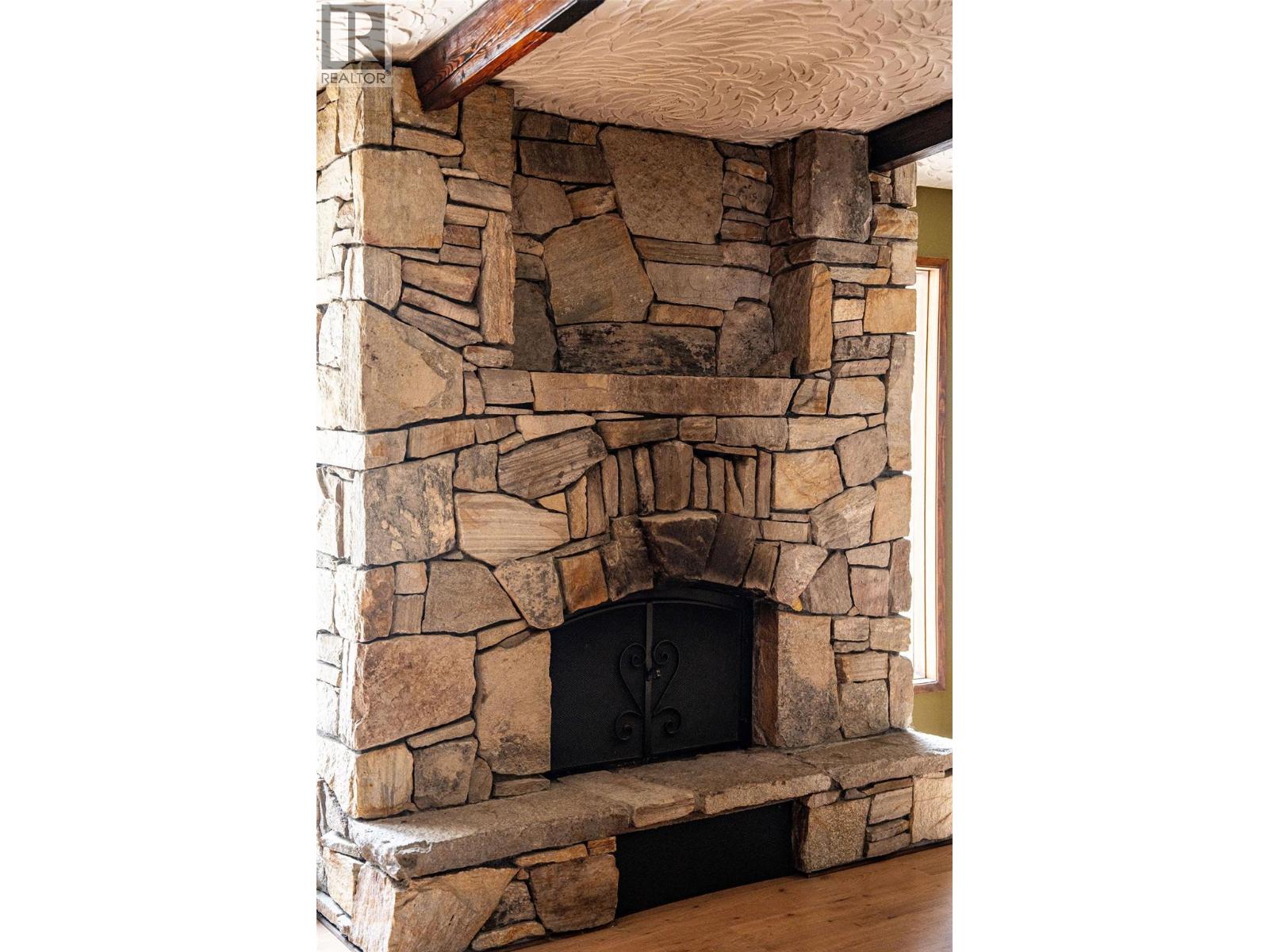 1616 Dogwood Drive, Revelstoke