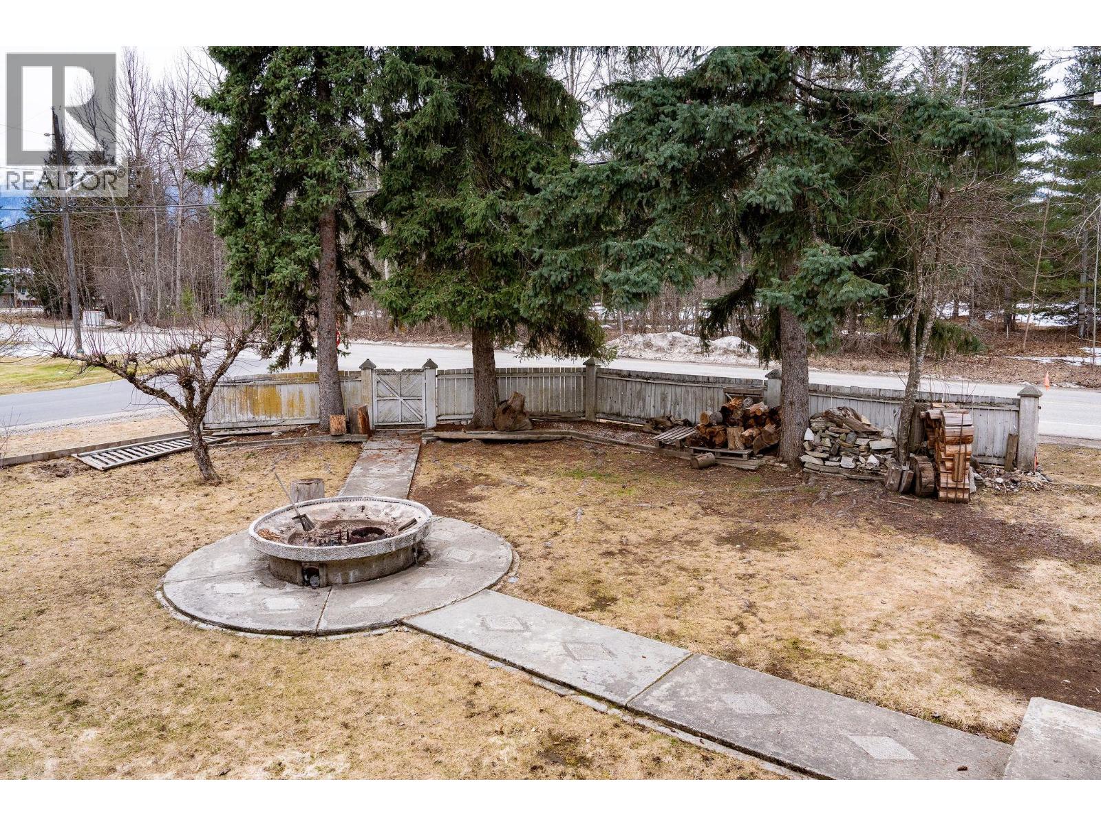 1616 Dogwood Drive, Revelstoke