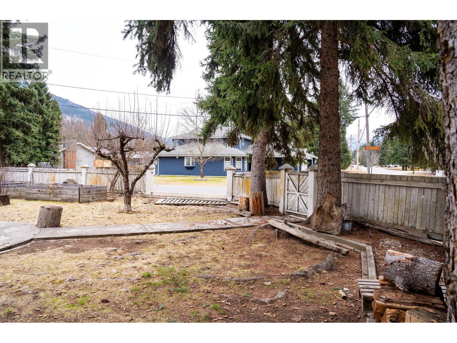 1616 Dogwood Drive, Revelstoke