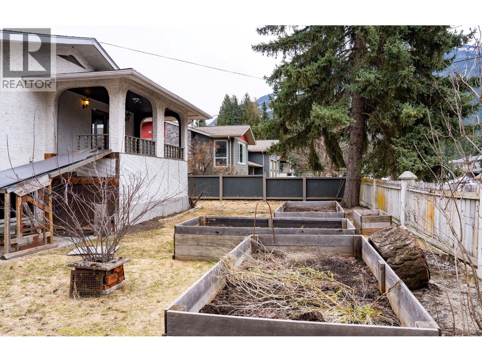 1616 Dogwood Drive, Revelstoke