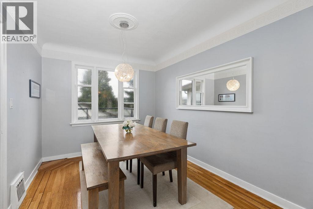 1810 TENTH AVENUE, New Westminster