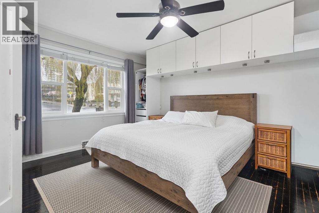 1810 TENTH AVENUE, New Westminster