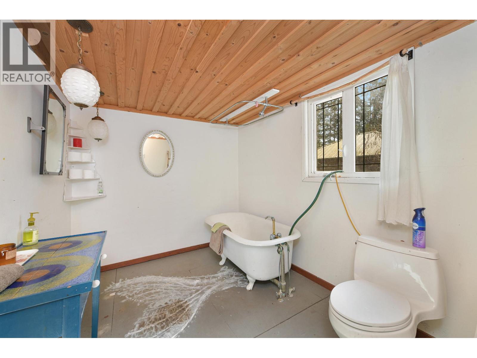 348 GEORGINA POINT ROAD, Mayne Island