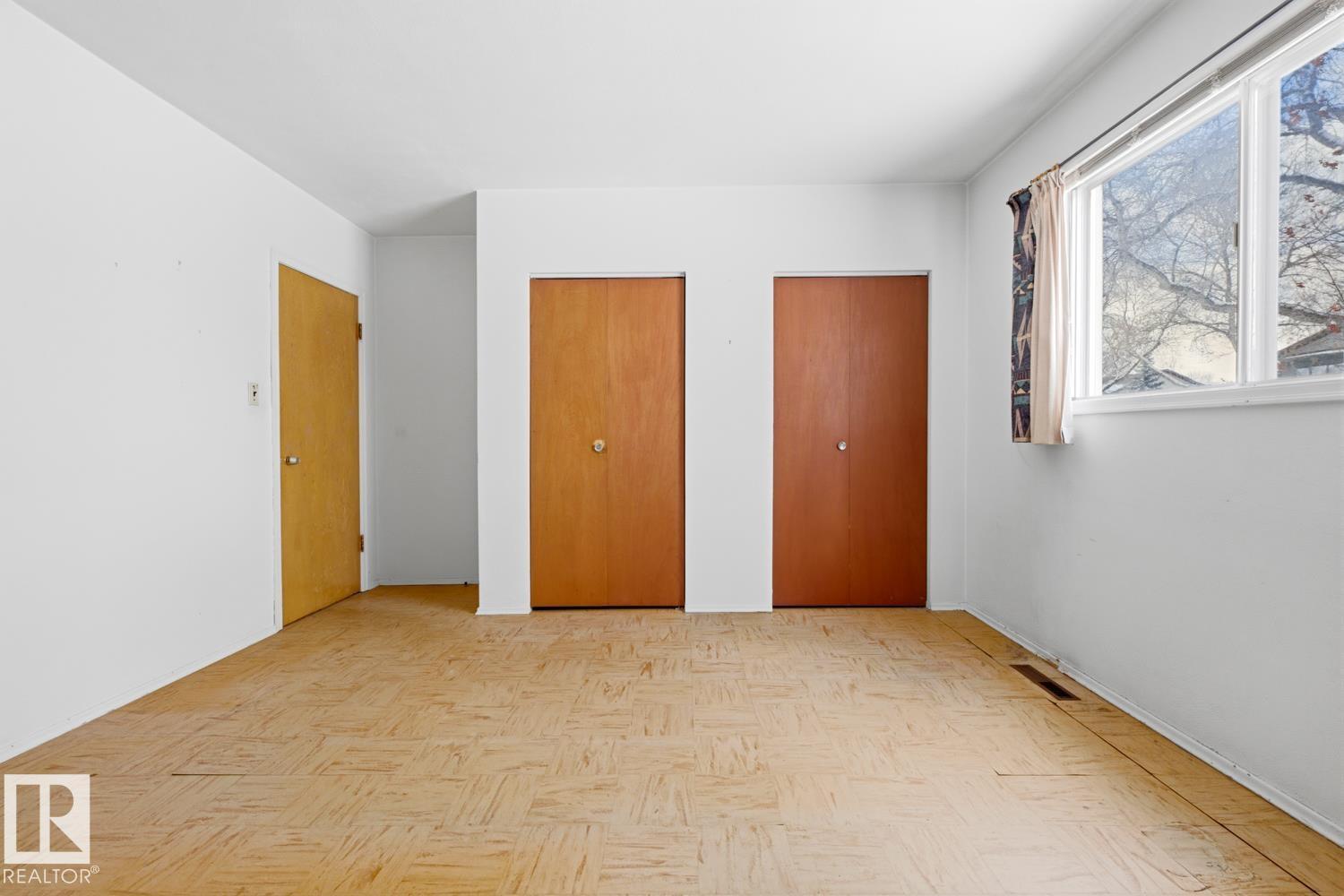 9039 90 ST NW, Edmonton