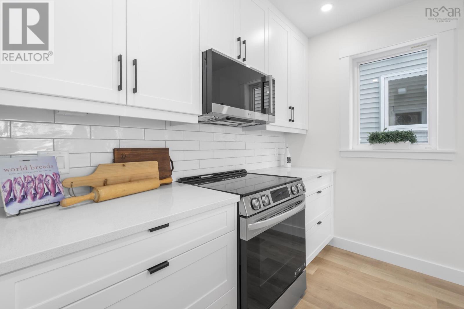 Property 28 of 42 of 212 Sailors Trail