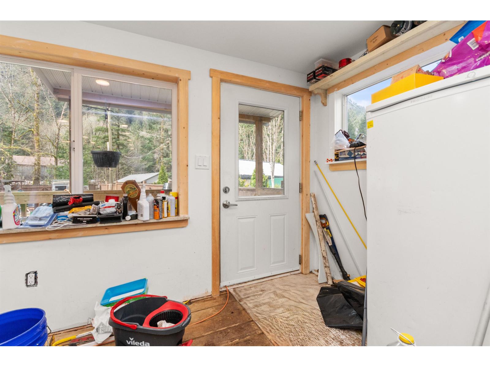 19452 SILVER SKAGIT ROAD, Hope, Hope