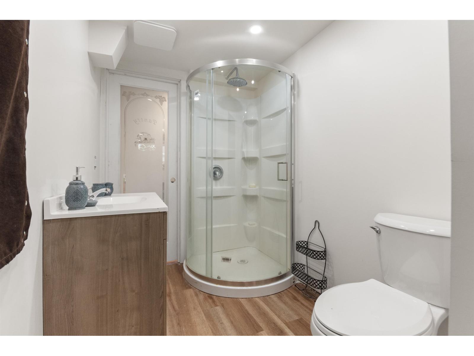 19452 SILVER SKAGIT ROAD, Hope, Hope