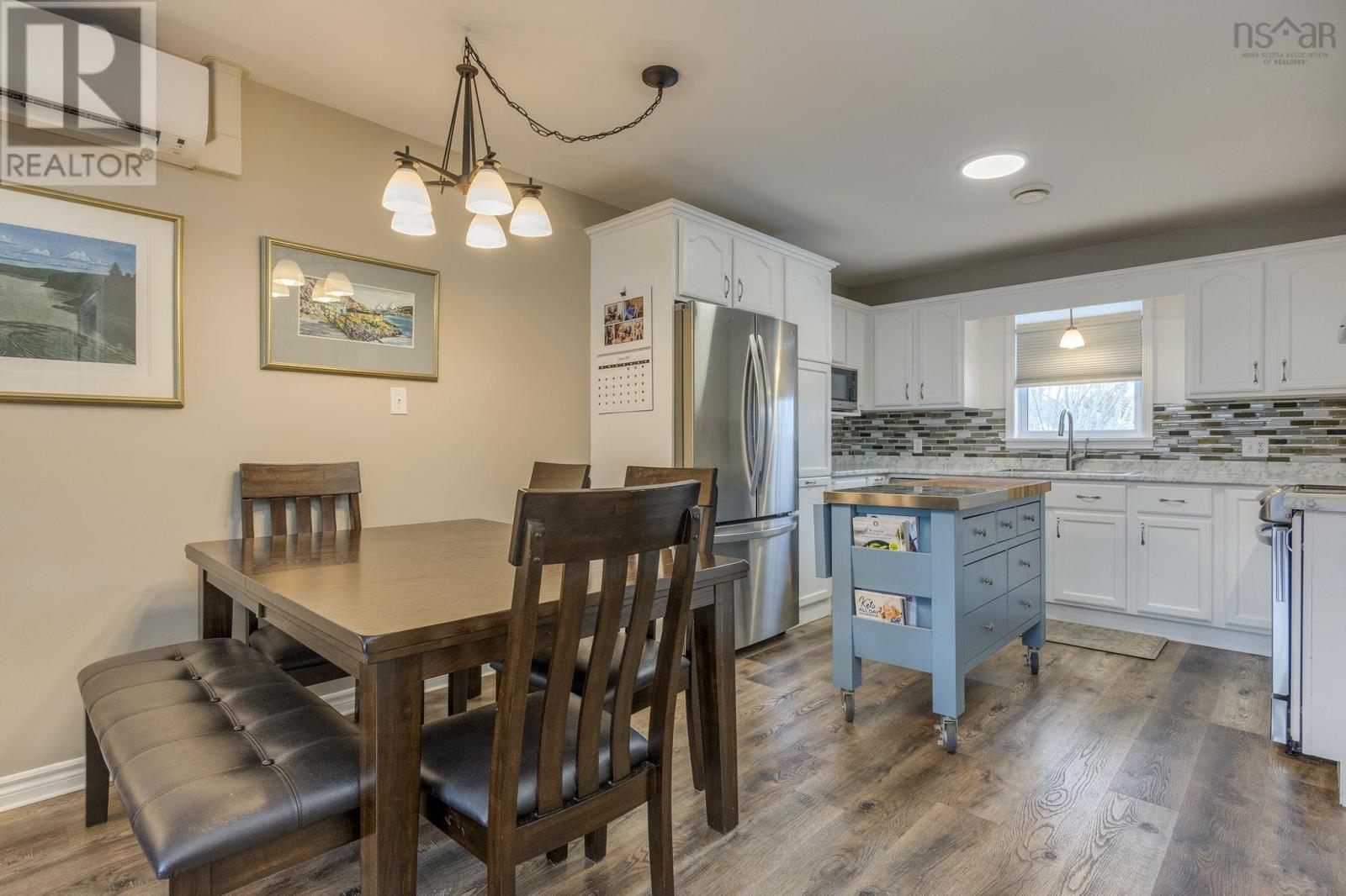 Property 32 of 49 of 152B Orchard Street W