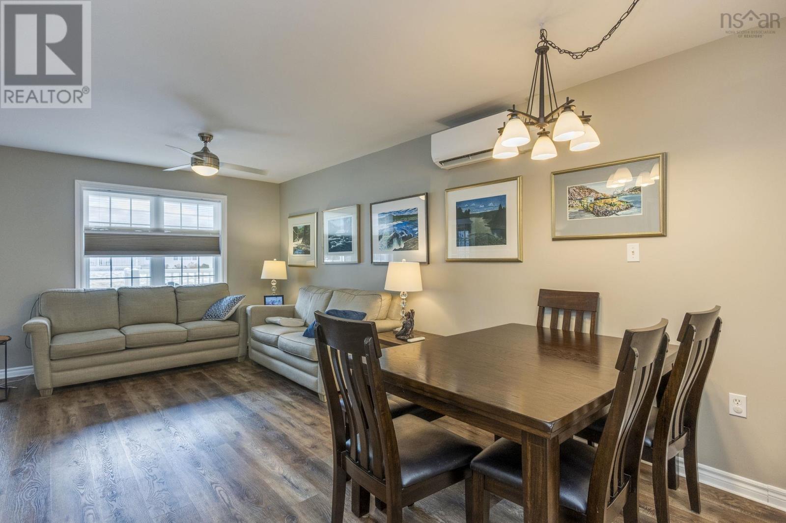 Property 48 of 49 of 152B Orchard Street W