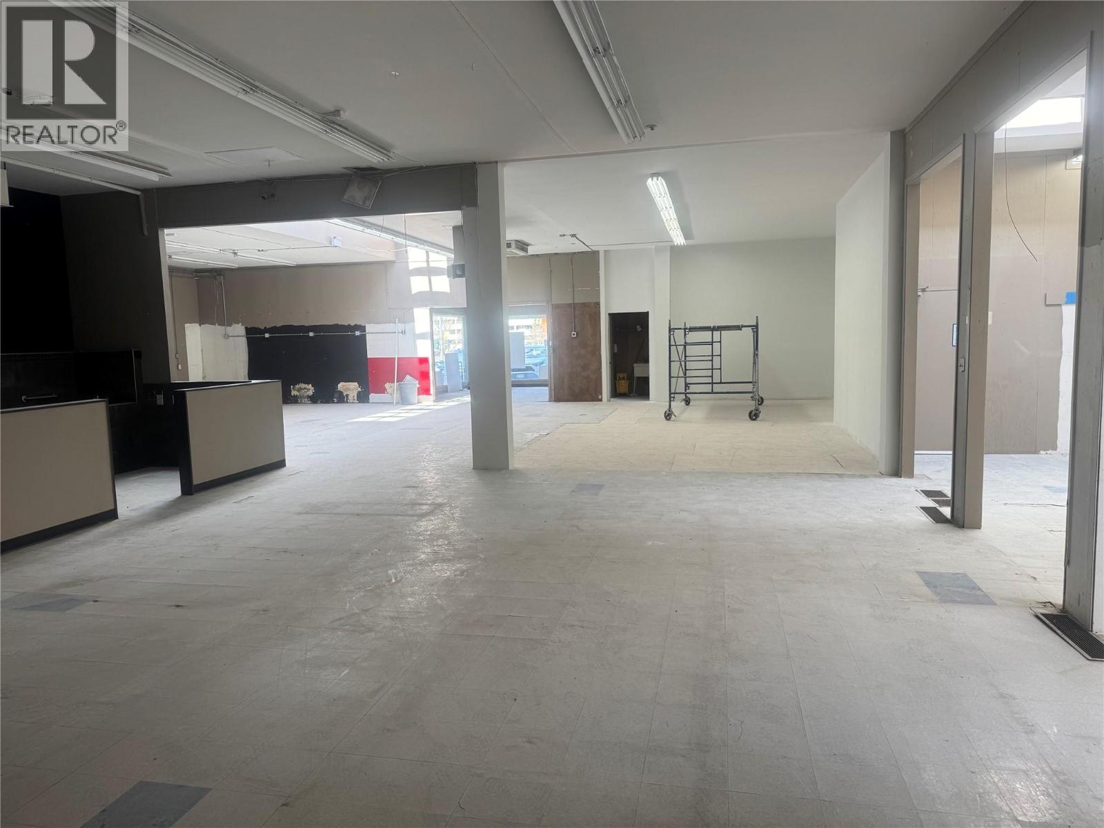  402 Industrial Avenue East, Penticton