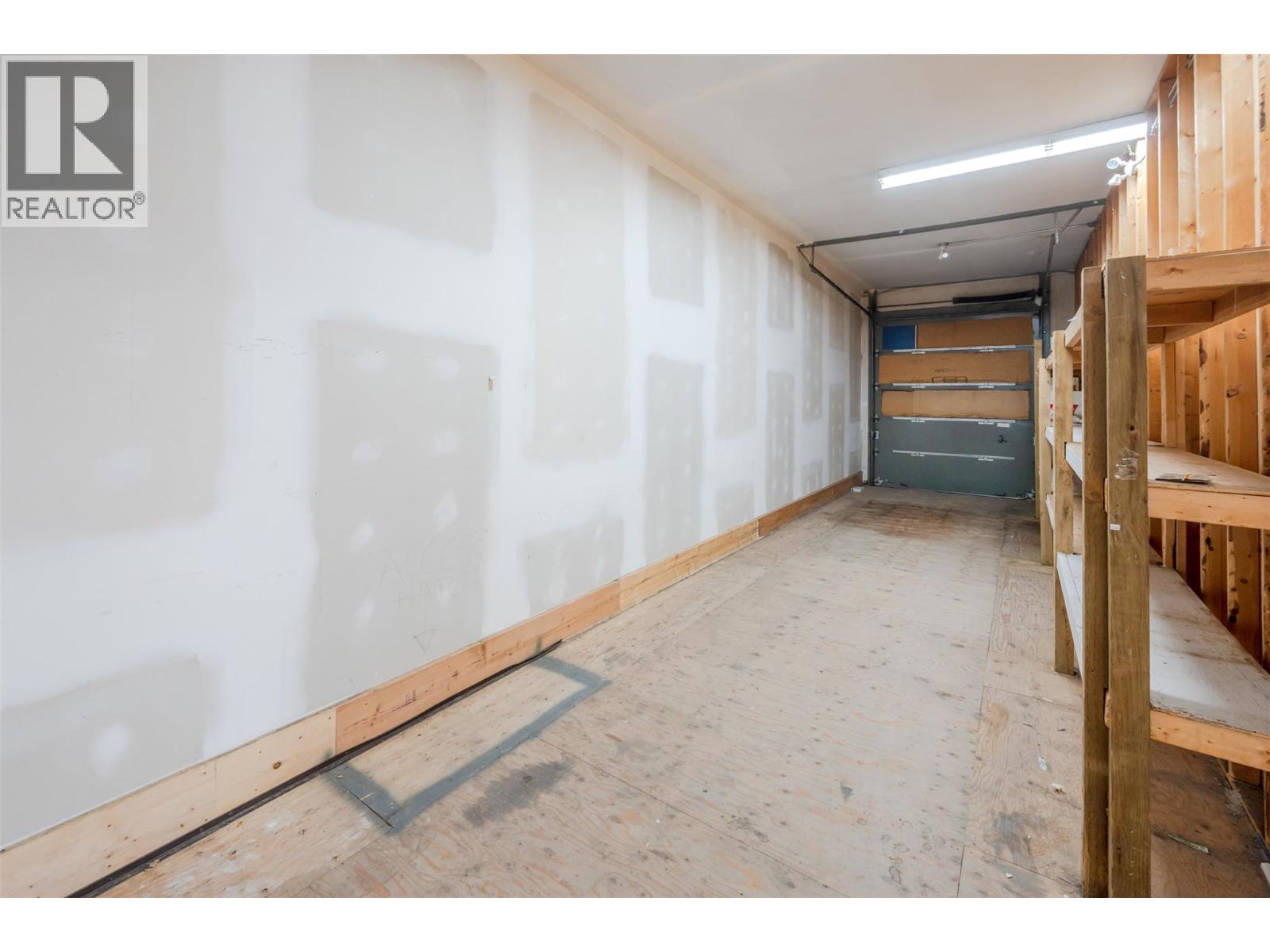  402 Industrial Avenue East, Penticton